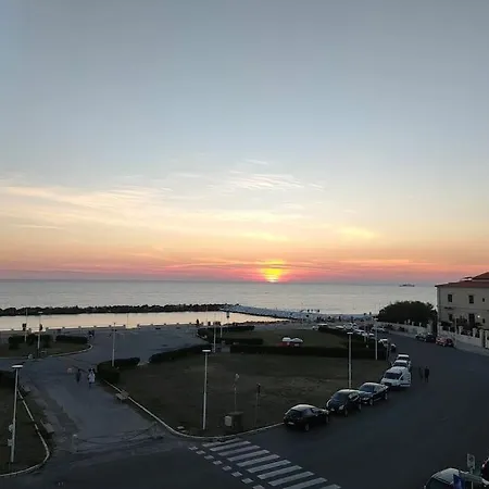 Tramonti Sul Mare *