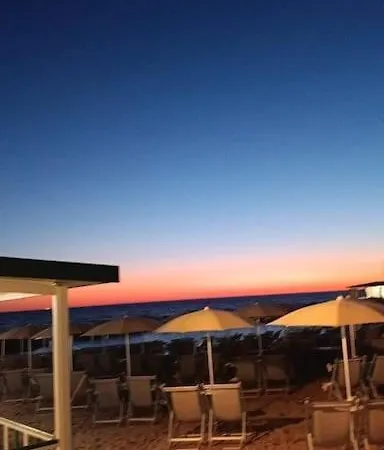 Tramonti Sul Mare * Marina Di Pisa