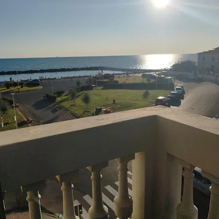 Apartment Tramonti Sul Mare Marina Di Pisa