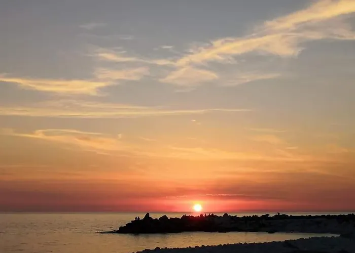 Tramonti Sul Mare Apartment *